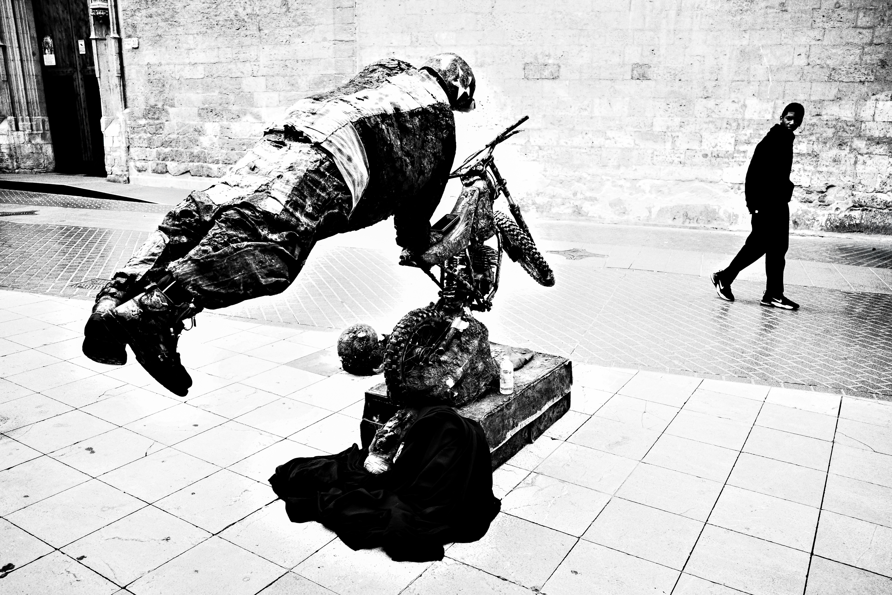 Gravity on a Lunch Break